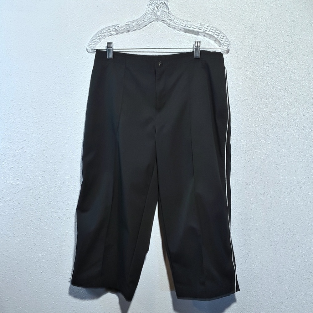 Mervyn's CHEETAH Black Work Out Capri Pants